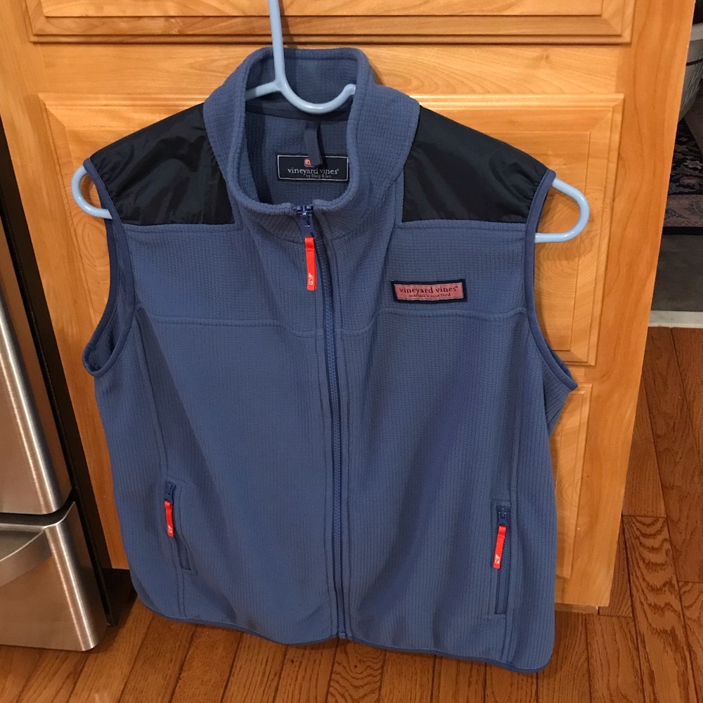 Vineyard Vines fleece vest boys large (16-18)